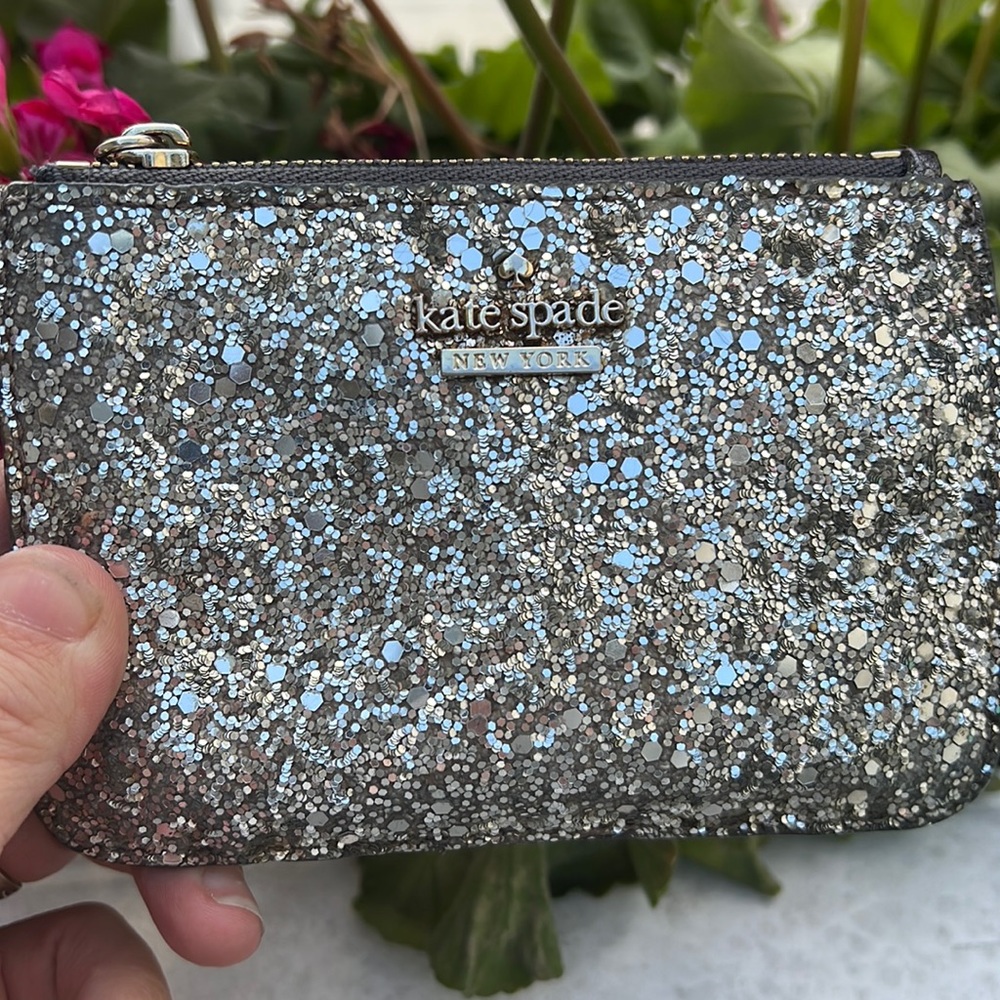 *sold on mercari* Kate spade wallet